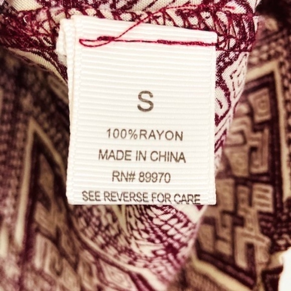 🍍 Bailey & Chloe Purple Geometric V-Neck Top Sm - Picture 4 of 4